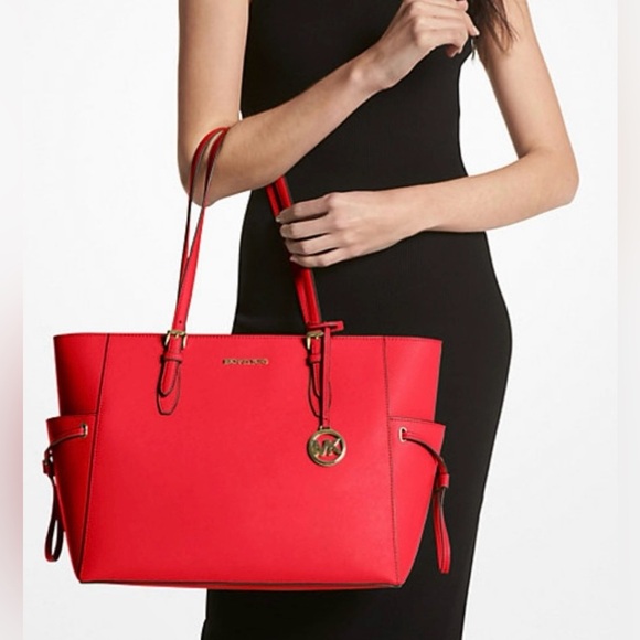 Michael Kors Voyager Large Saffiano Leather Tote - Picture 2 of 14